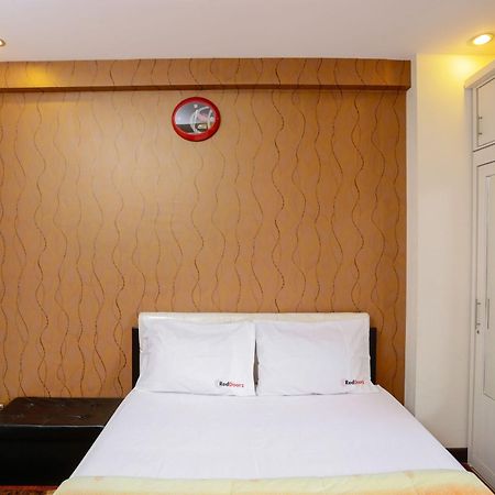 Redliving Apartemen The Suites Metro - Mary Tower E باندونج المظهر الخارجي الصورة