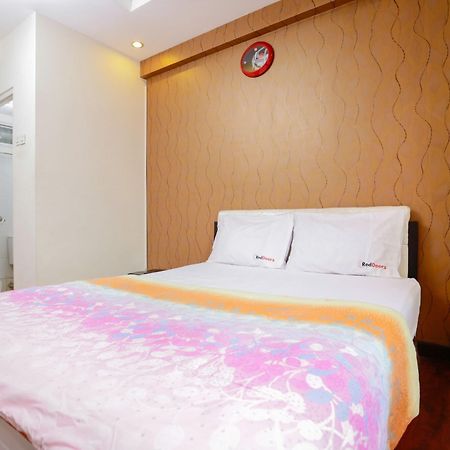 Redliving Apartemen The Suites Metro - Mary Tower E باندونج المظهر الخارجي الصورة