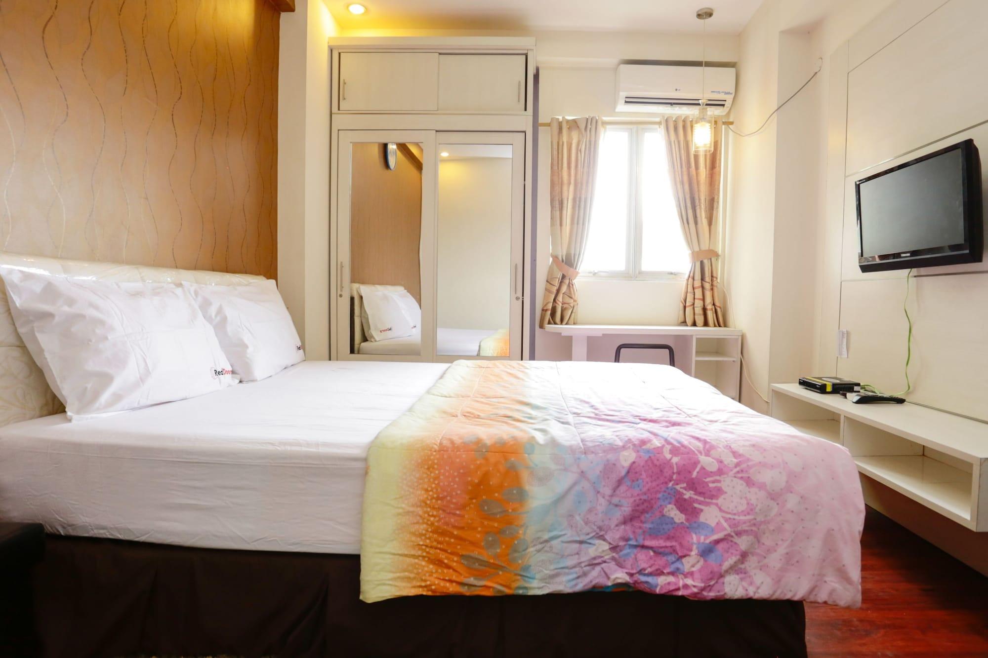 Redliving Apartemen The Suites Metro - Mary Tower E باندونج المظهر الخارجي الصورة