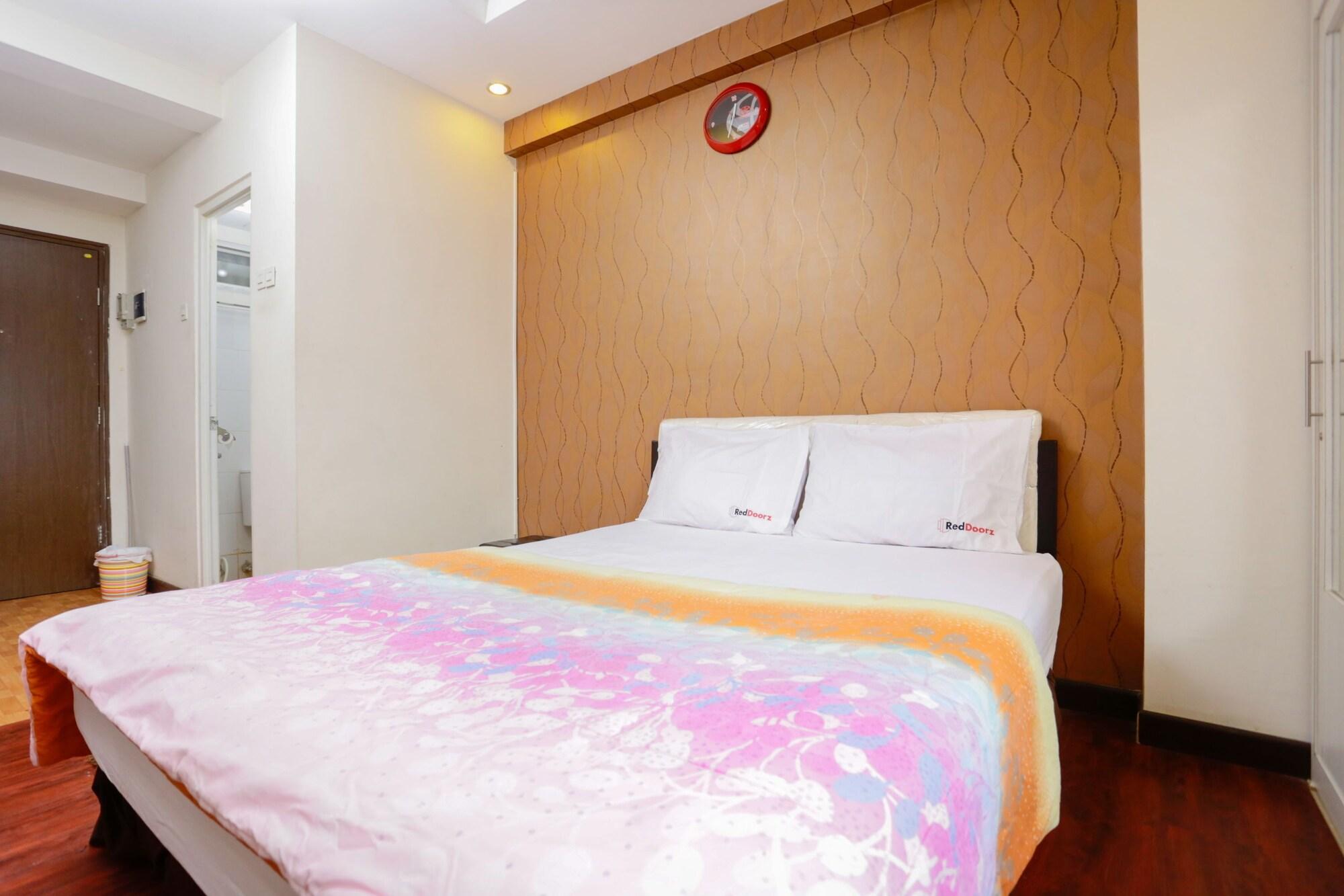 Redliving Apartemen The Suites Metro - Mary Tower E باندونج المظهر الخارجي الصورة